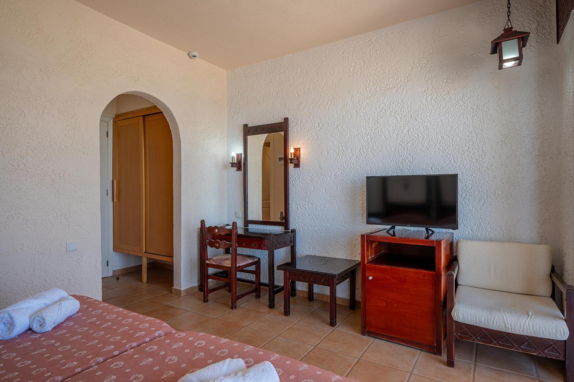 Lefkoniko Beach & Icarus Suite Apts Rethymno Exterior foto